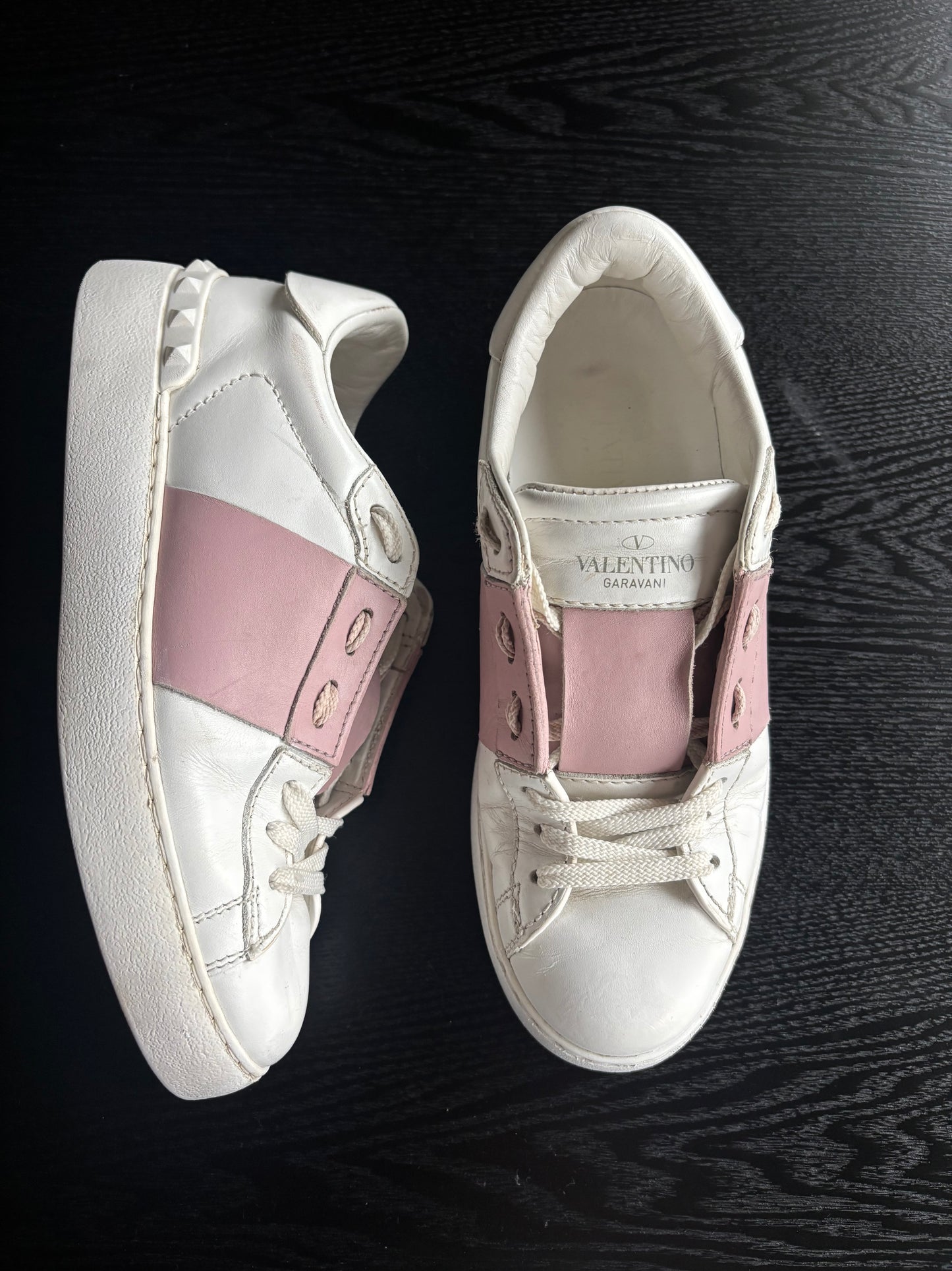 Valentino open