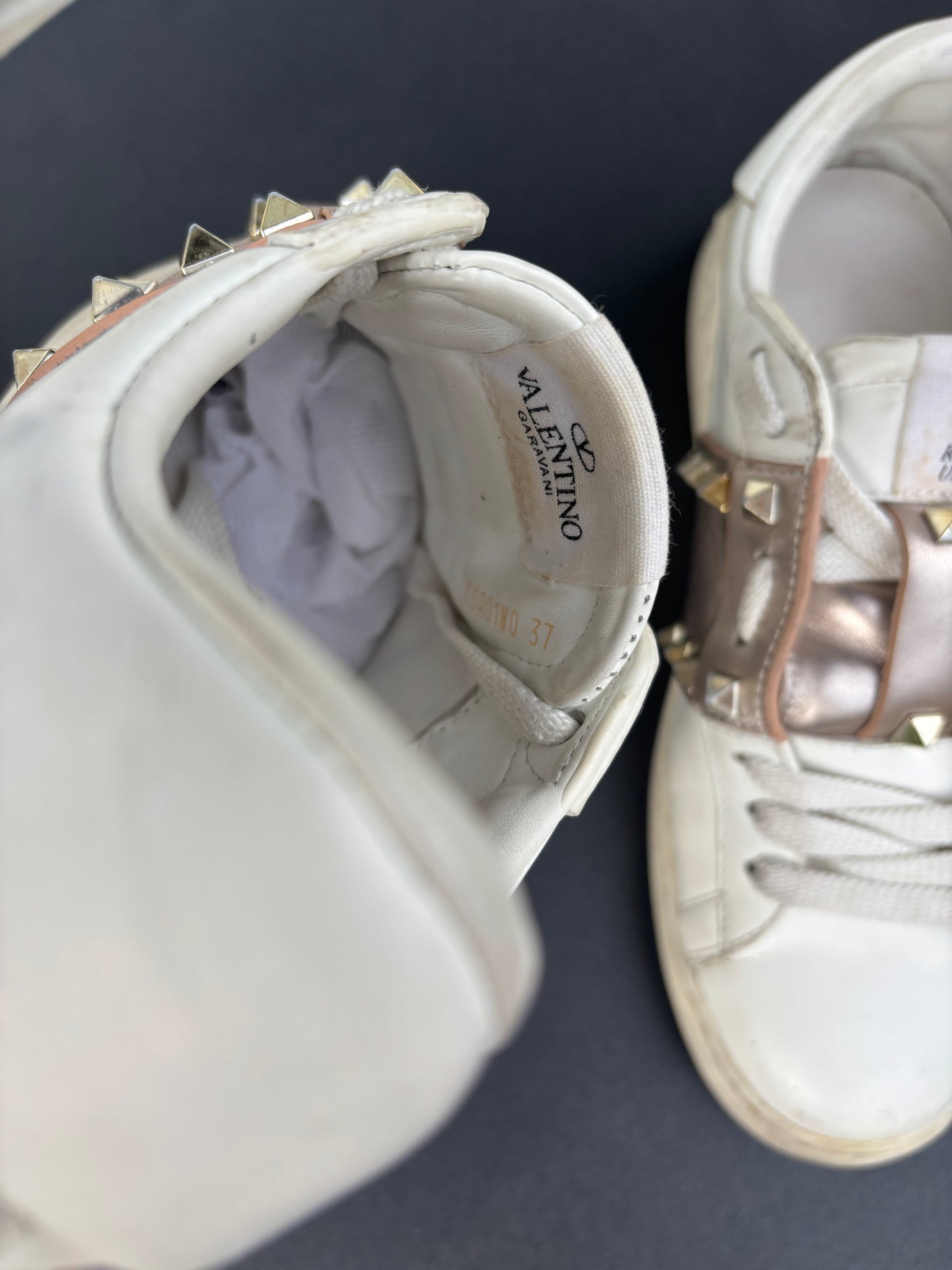 Valentino Garavani Open – Gold/Beige Band (EU 37)