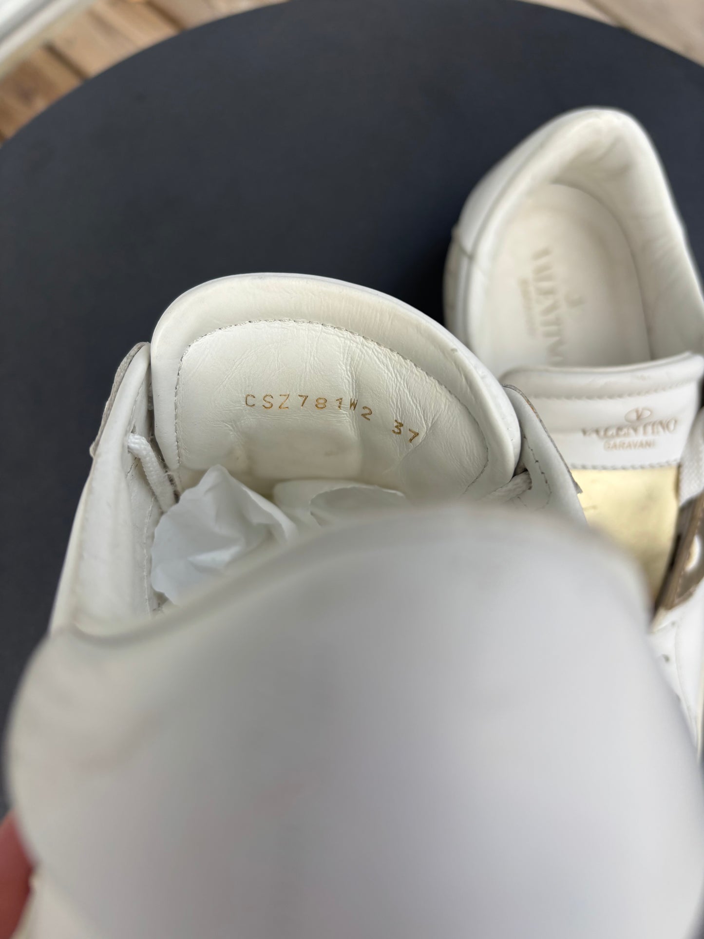 Valentino Garavani Open Sneakers Vit/Guld – Strl 37 – Oslagbart pris!