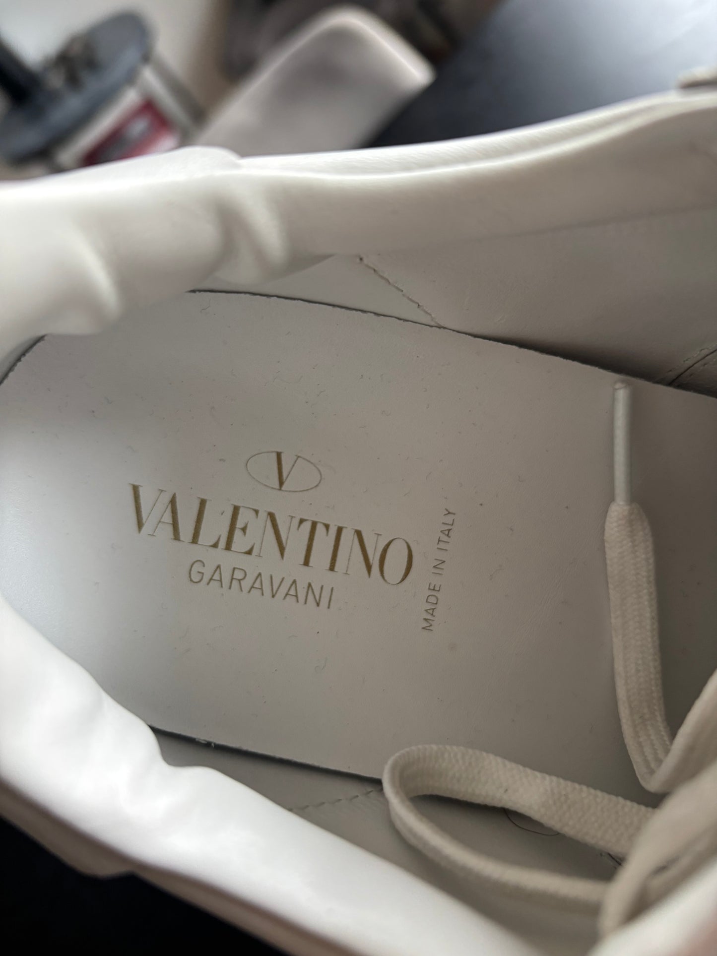 Valentino open