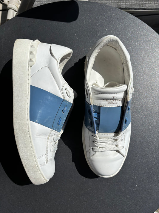 Valentino open