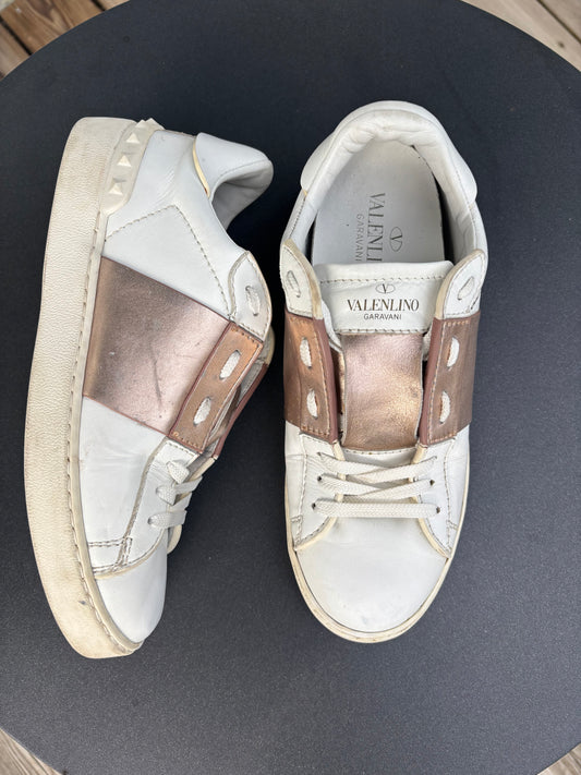 Valentino open 39